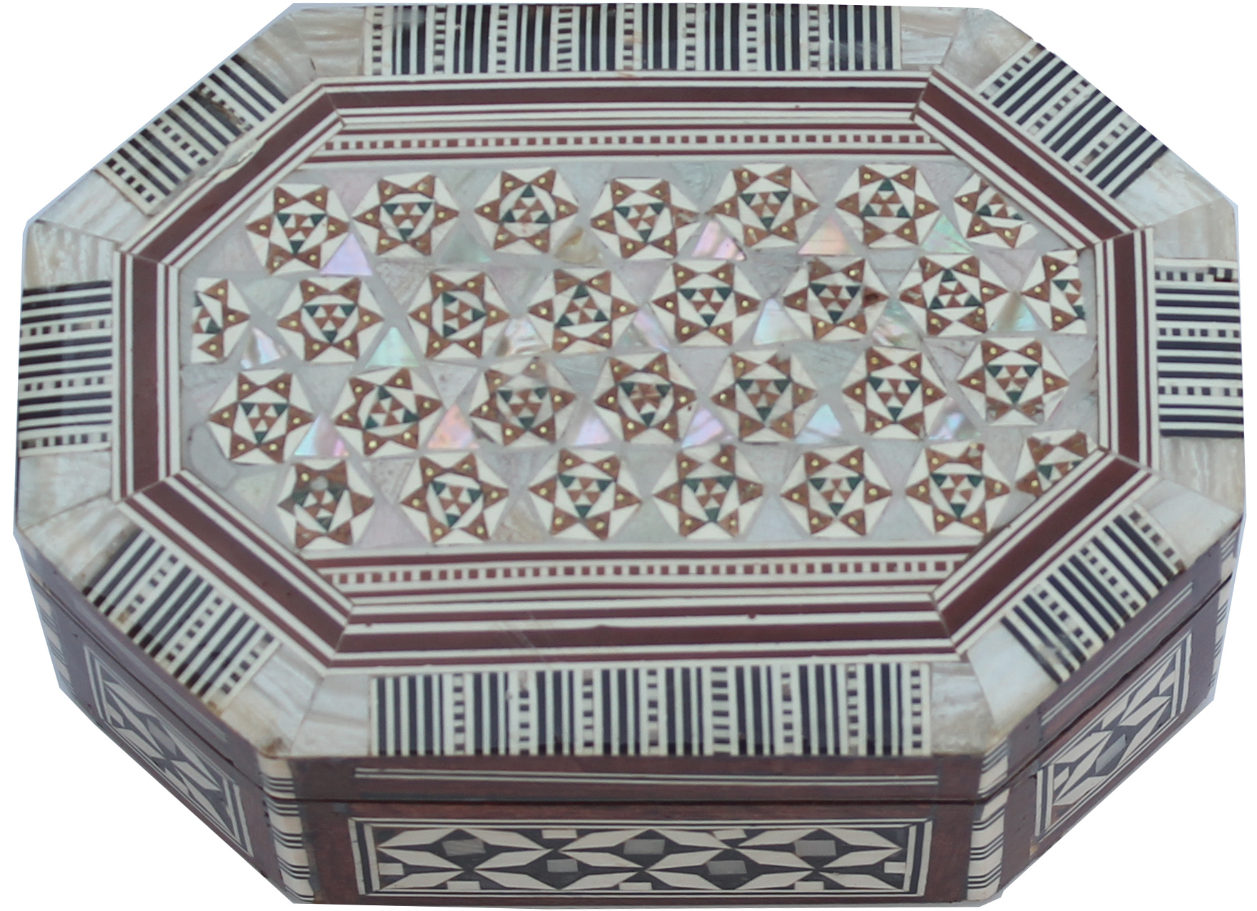 بخور العود الهندي الفاخر