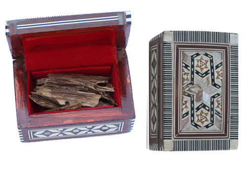 بخور العود الهندي الفاخر